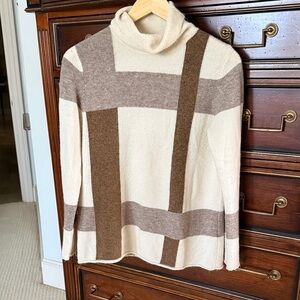 Stylish Women's Sweater in Cream and Brown